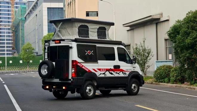 1月28亮相成都房车展全时四驱三把锁不朽情缘模拟器这才是能越野的露营车1(图4)